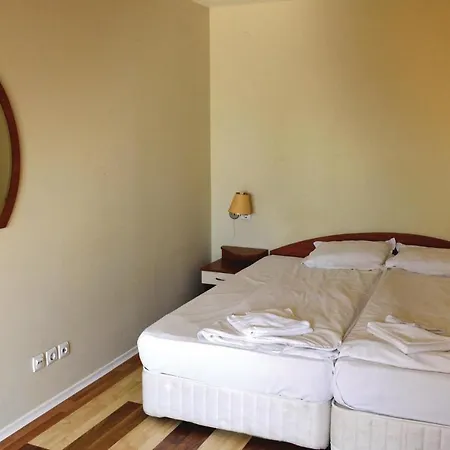 One-bedroom Holiday In
